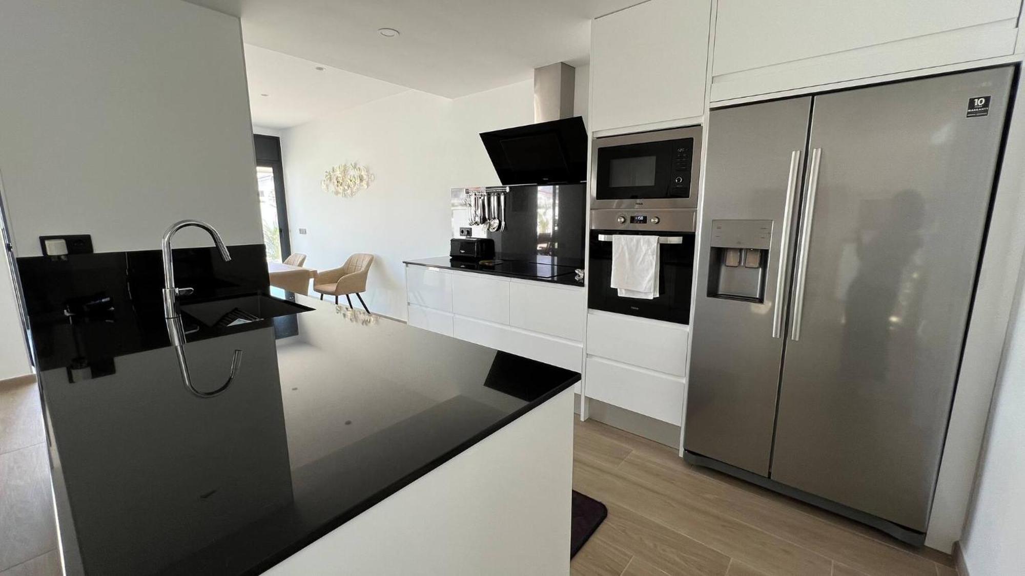 Holiday home Moderna Con Piscina Y Vistas Al Canal En *